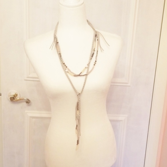 n/a Jewelry - Lavender beaded lasso necklace